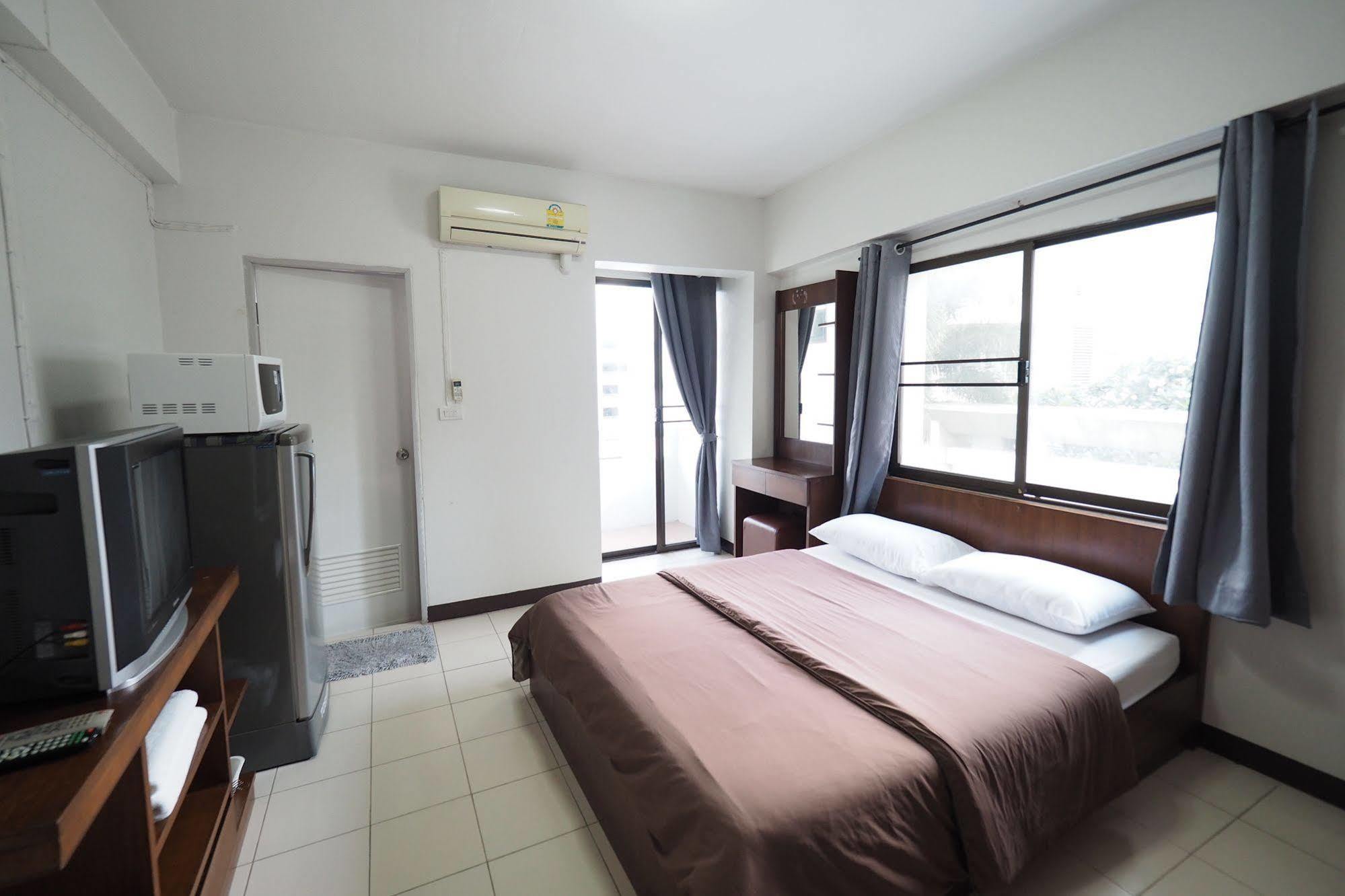Living Naraa Place Bangkok Exterior photo