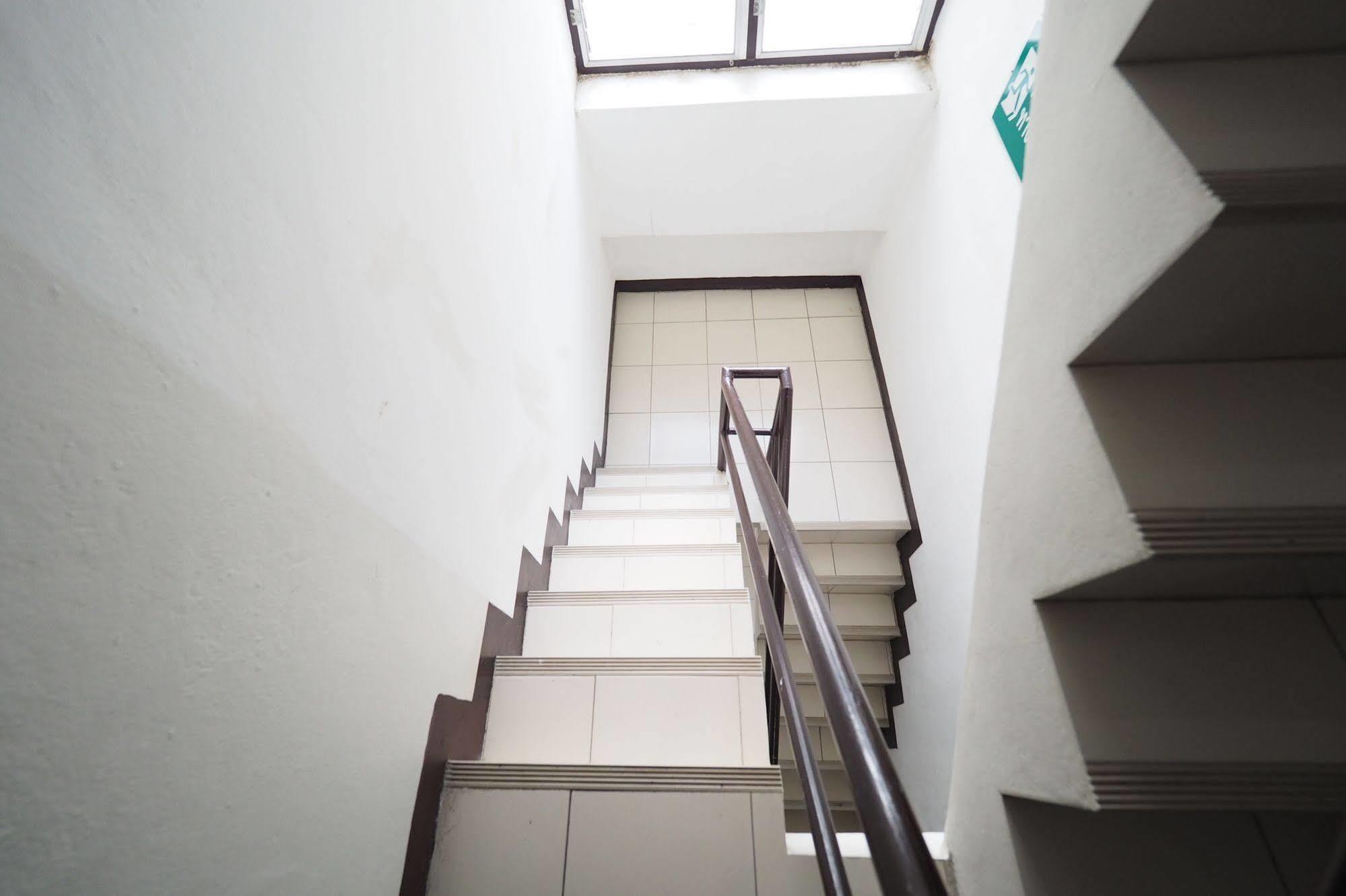 Living Naraa Place Bangkok Exterior photo